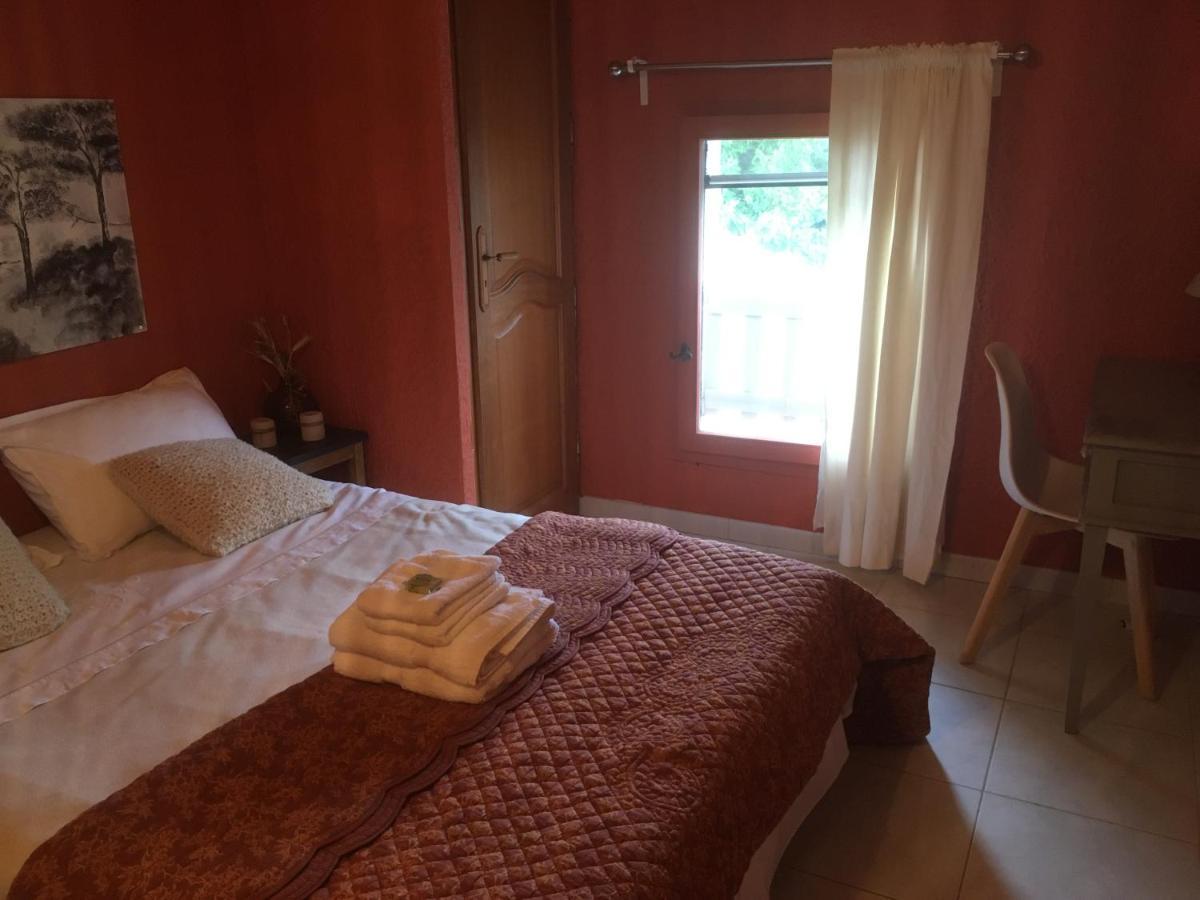 La Tramontane Bed & Breakfast Jonquerettes Bagian luar foto
